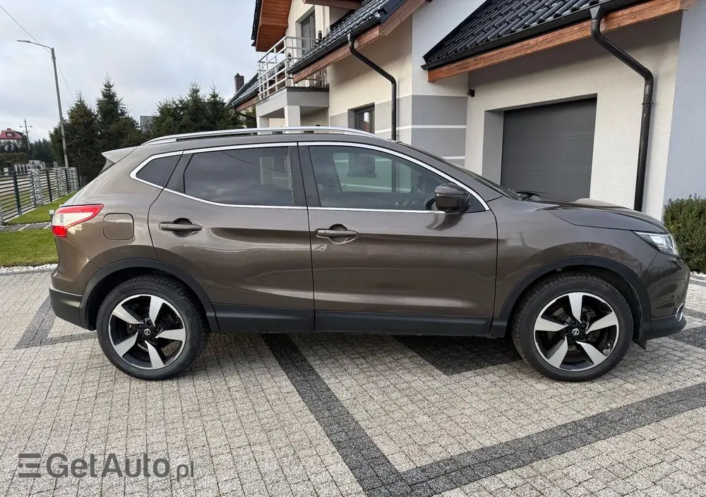 NISSAN Qashqai 1.2 DIG-T N-Vision EU6
