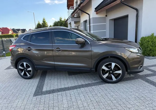NISSAN Qashqai 1.2 DIG-T N-Vision EU6