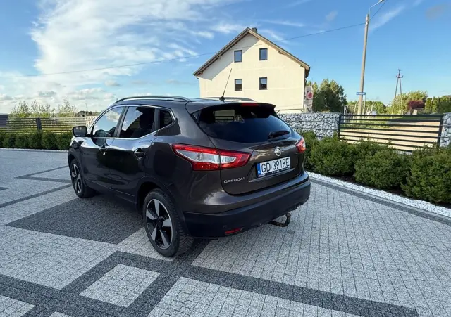 NISSAN Qashqai 1.2 DIG-T N-Vision EU6