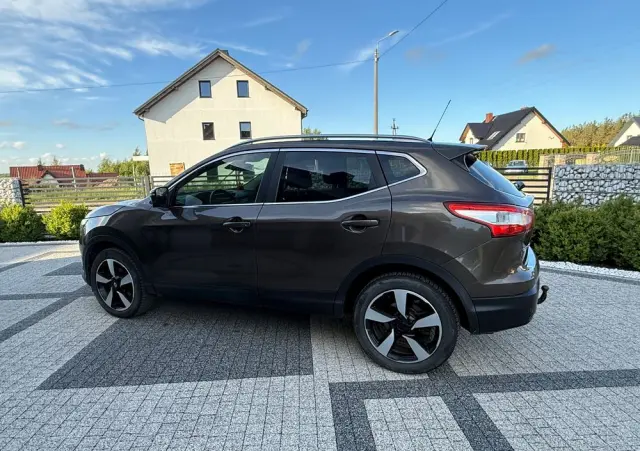 NISSAN Qashqai 1.2 DIG-T N-Vision EU6