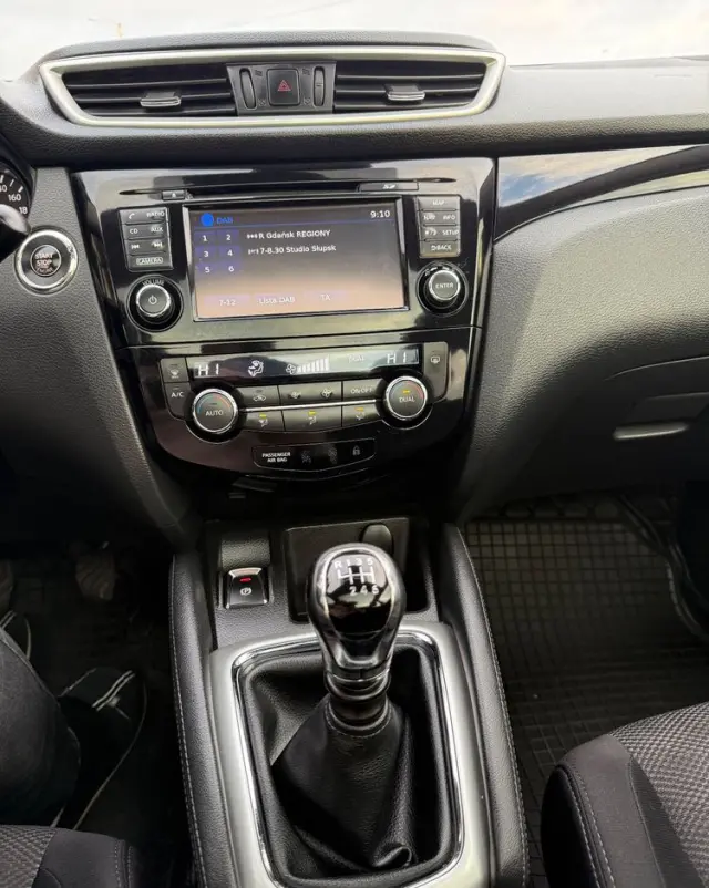 NISSAN Qashqai 1.2 DIG-T N-Vision EU6