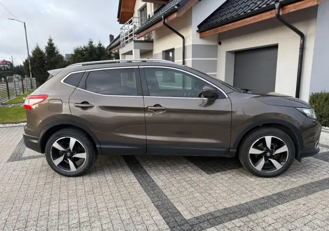 NISSAN Qashqai 1.2 DIG-T N-Vision EU6