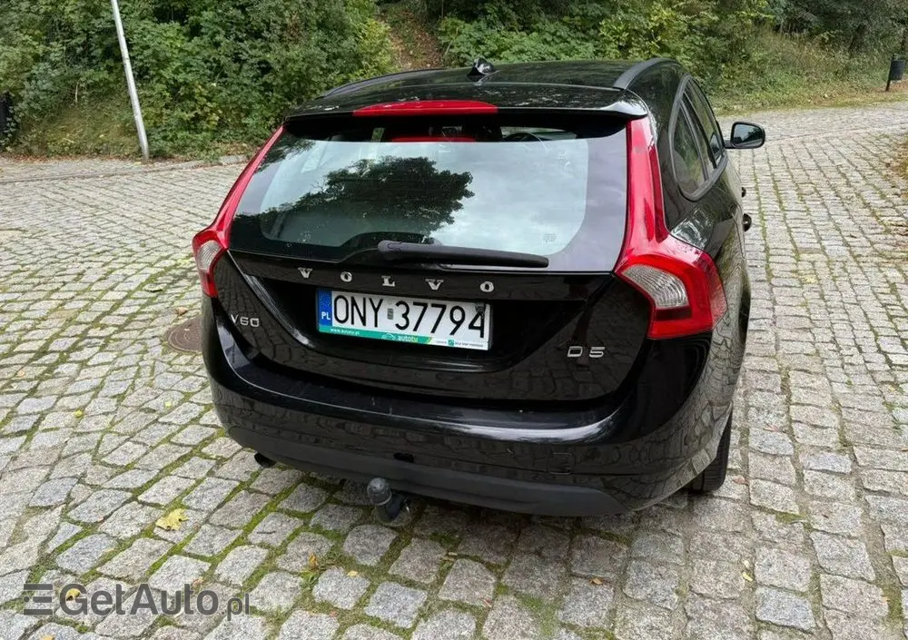 VOLVO V60 D2
