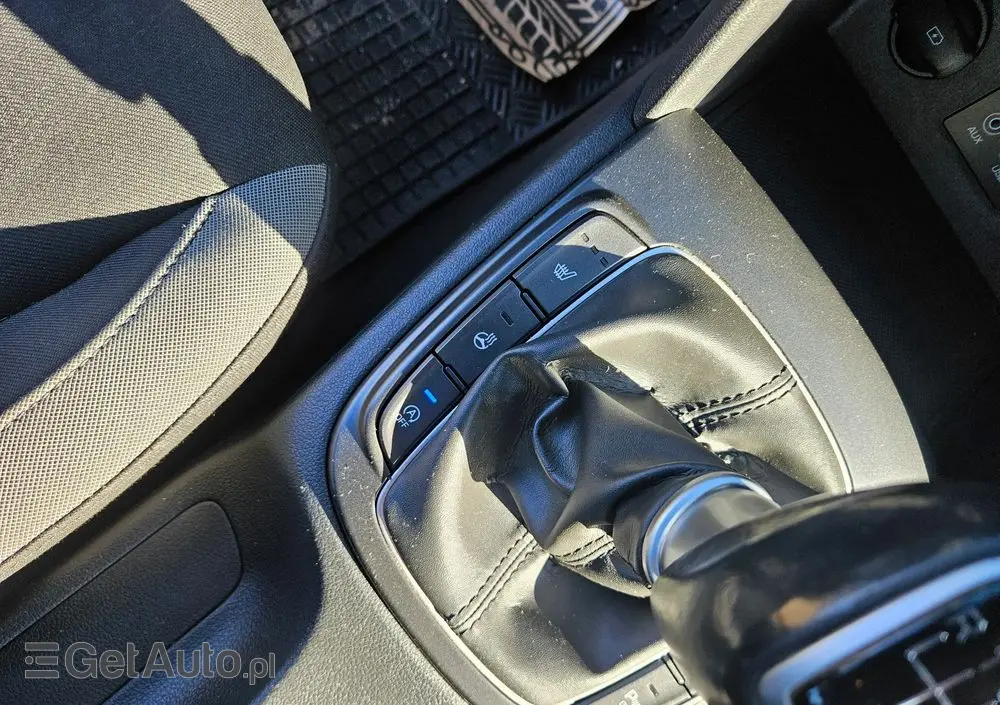 HYUNDAI Kona 1.0 T-GDI YES!+