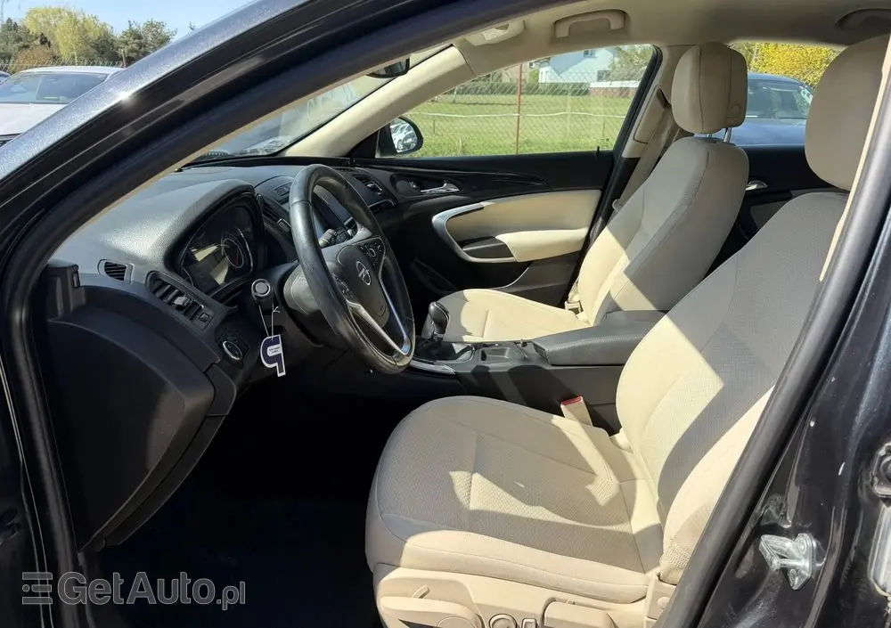 OPEL Insignia 