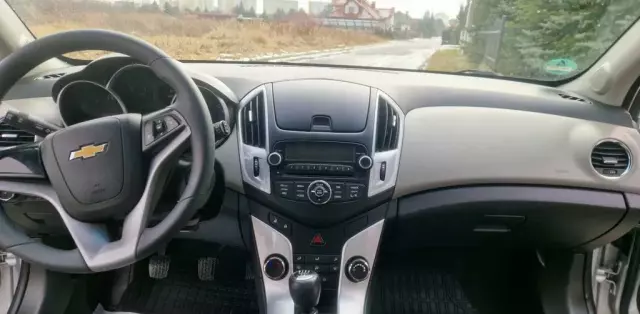 CHEVROLET Cruze 