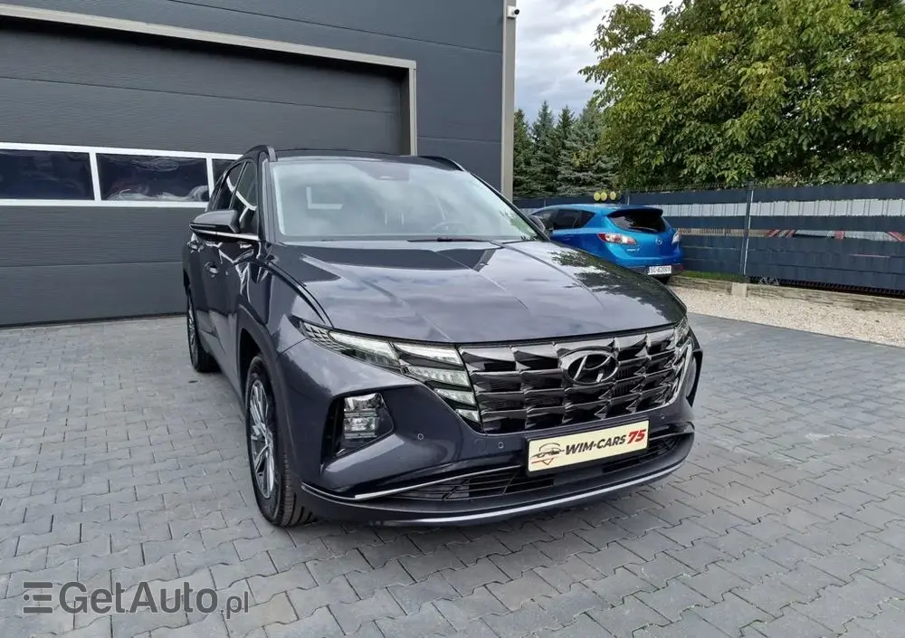 HYUNDAI Tucson 