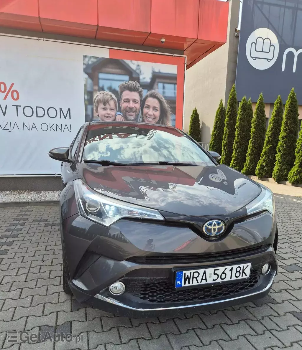 TOYOTA C-HR 