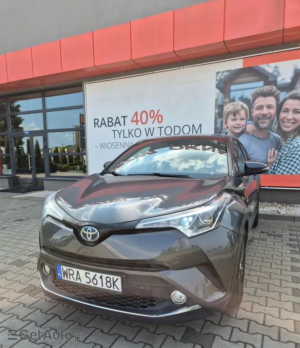 TOYOTA C-HR 