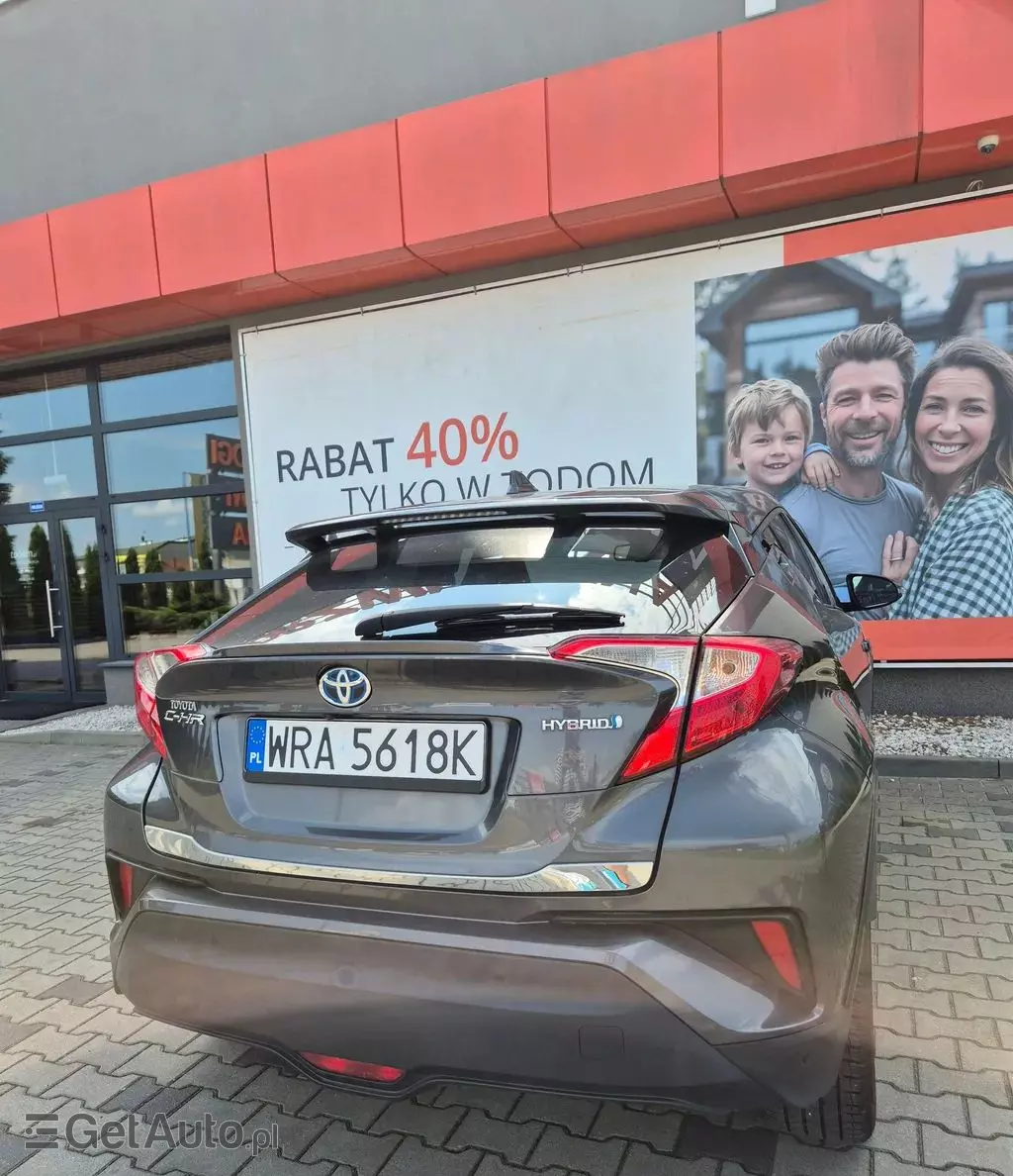 TOYOTA C-HR 