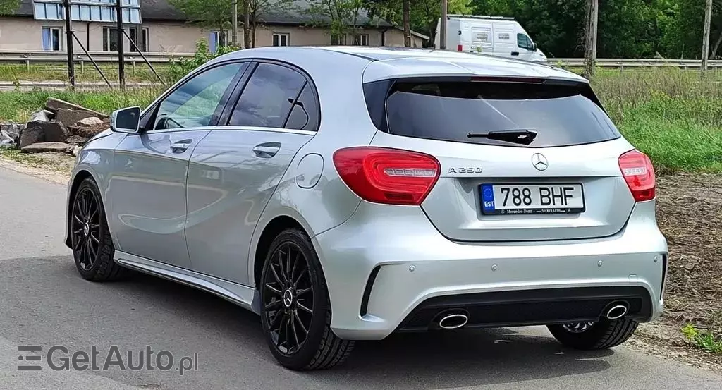 MERCEDES-BENZ Klasa A A 250 (211 KM) Sport DCT
