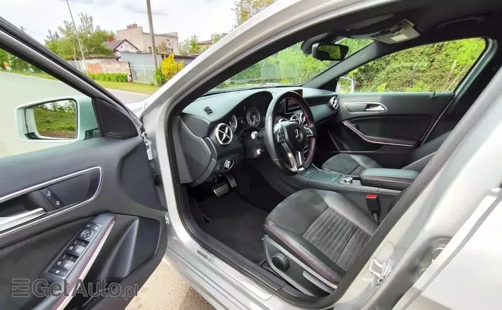 MERCEDES-BENZ Klasa A A 250 (211 KM) Sport DCT