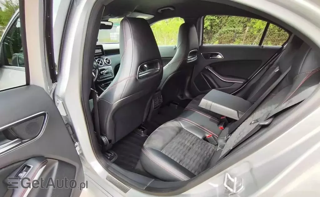 MERCEDES-BENZ Klasa A A 250 (211 KM) Sport DCT