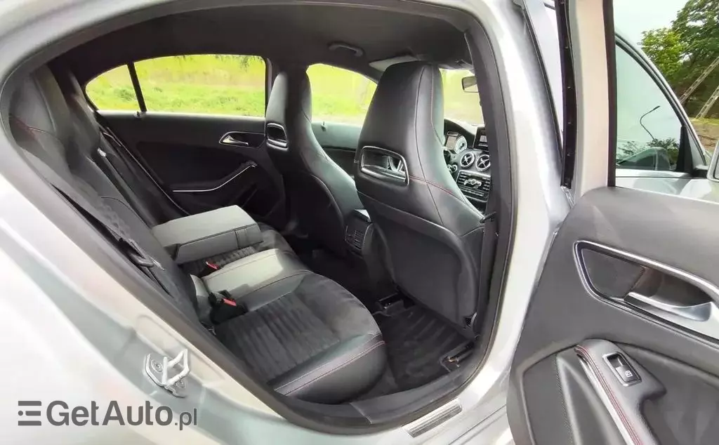 MERCEDES-BENZ Klasa A A 250 (211 KM) Sport DCT