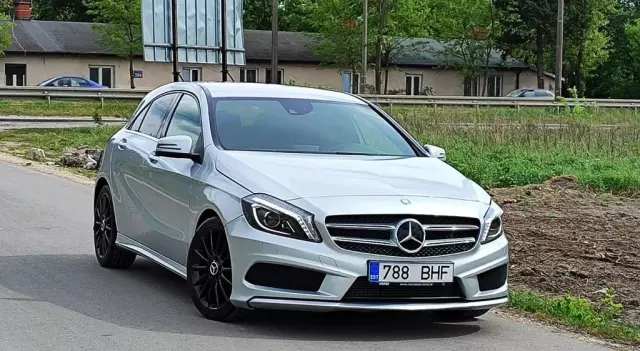 MERCEDES-BENZ Klasa A A 250 (211 KM) Sport DCT