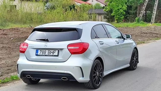 MERCEDES-BENZ Klasa A A 250 (211 KM) Sport DCT
