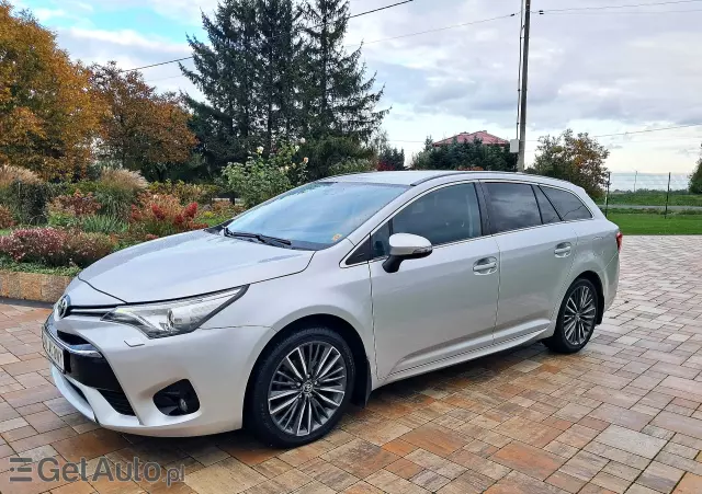 TOYOTA Avensis 