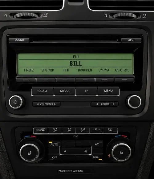 VOLKSWAGEN Golf 