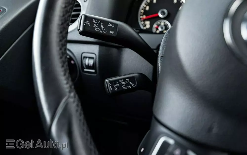 VOLKSWAGEN Tiguan 2.0 TSI 4Mot R-Style DSG