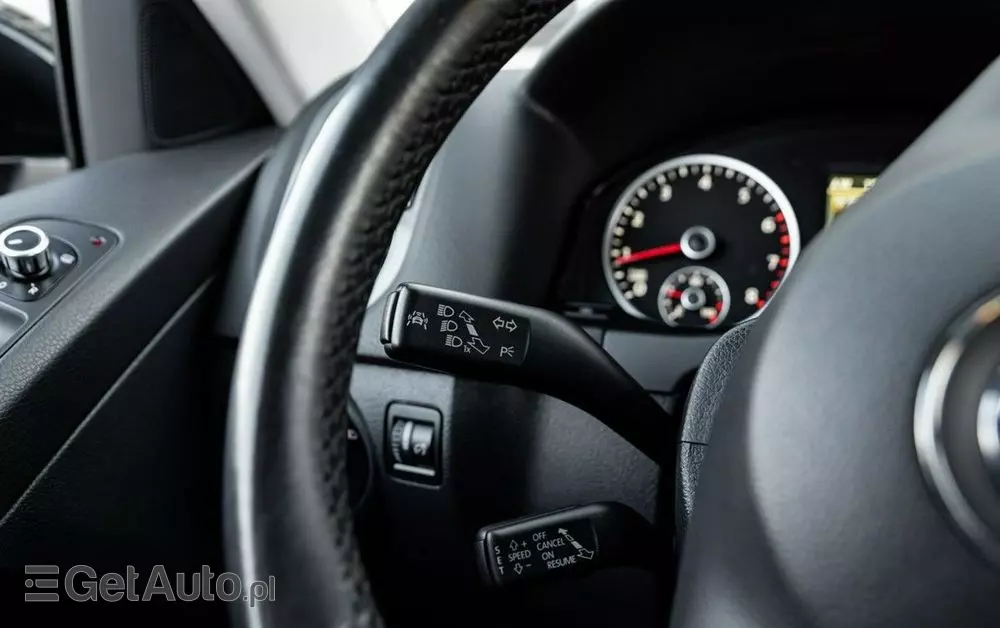 VOLKSWAGEN Tiguan 2.0 TSI 4Mot R-Style DSG