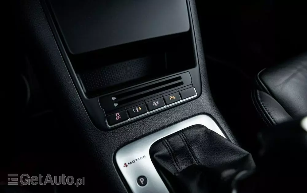 VOLKSWAGEN Tiguan 2.0 TSI 4Mot R-Style DSG