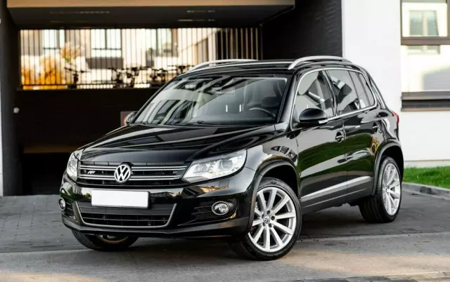 VOLKSWAGEN Tiguan 2.0 TSI 4Mot R-Style DSG