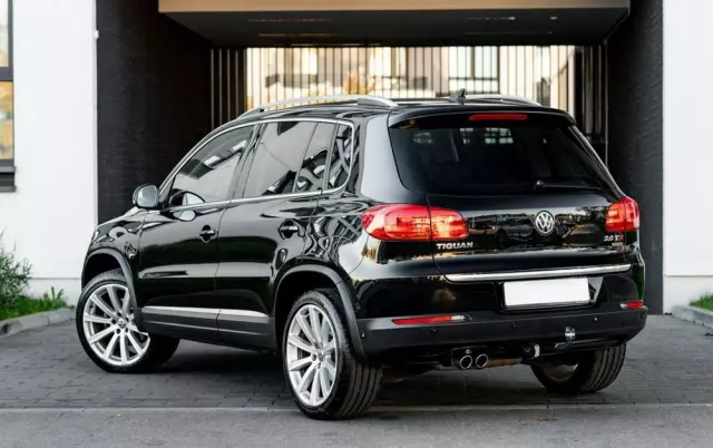 VOLKSWAGEN Tiguan 2.0 TSI 4Mot R-Style DSG