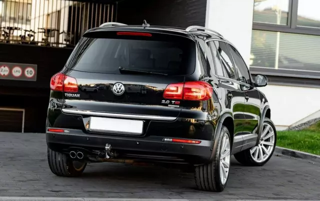 VOLKSWAGEN Tiguan 2.0 TSI 4Mot R-Style DSG