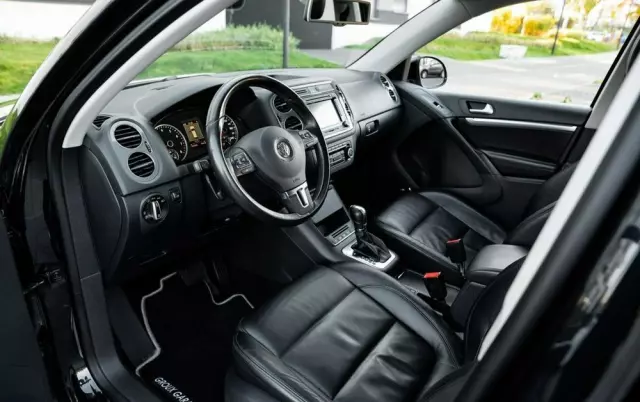 VOLKSWAGEN Tiguan 2.0 TSI 4Mot R-Style DSG