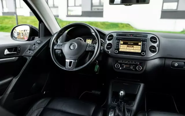 VOLKSWAGEN Tiguan 2.0 TSI 4Mot R-Style DSG