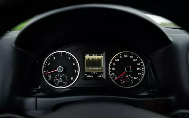 VOLKSWAGEN Tiguan 2.0 TSI 4Mot R-Style DSG