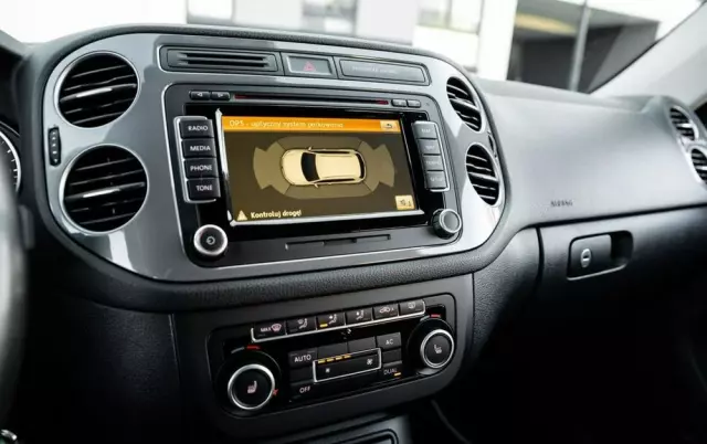 VOLKSWAGEN Tiguan 2.0 TSI 4Mot R-Style DSG