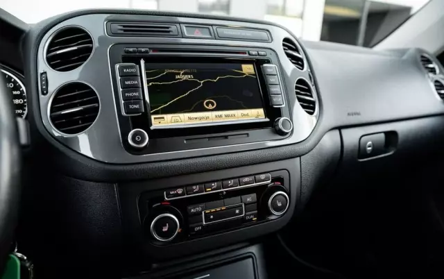 VOLKSWAGEN Tiguan 2.0 TSI 4Mot R-Style DSG