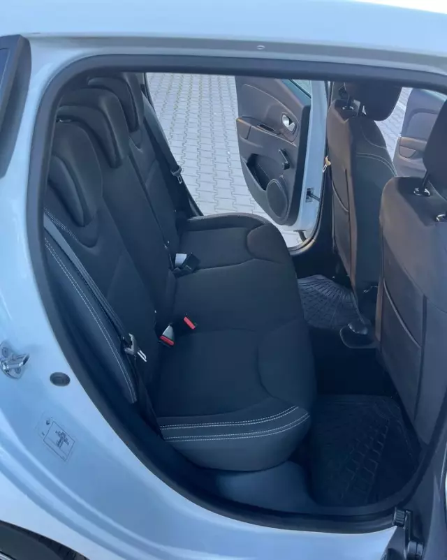 RENAULT Clio 1.5 dCi Energy Intens