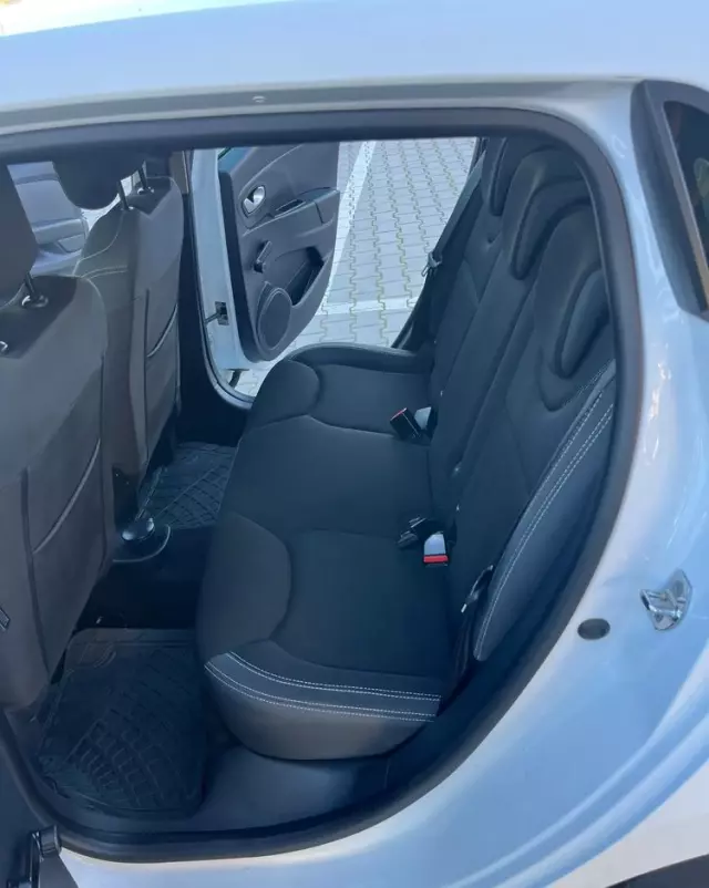 RENAULT Clio 1.5 dCi Energy Intens