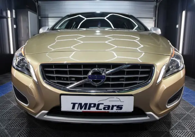 VOLVO V60 D4 Geartronic