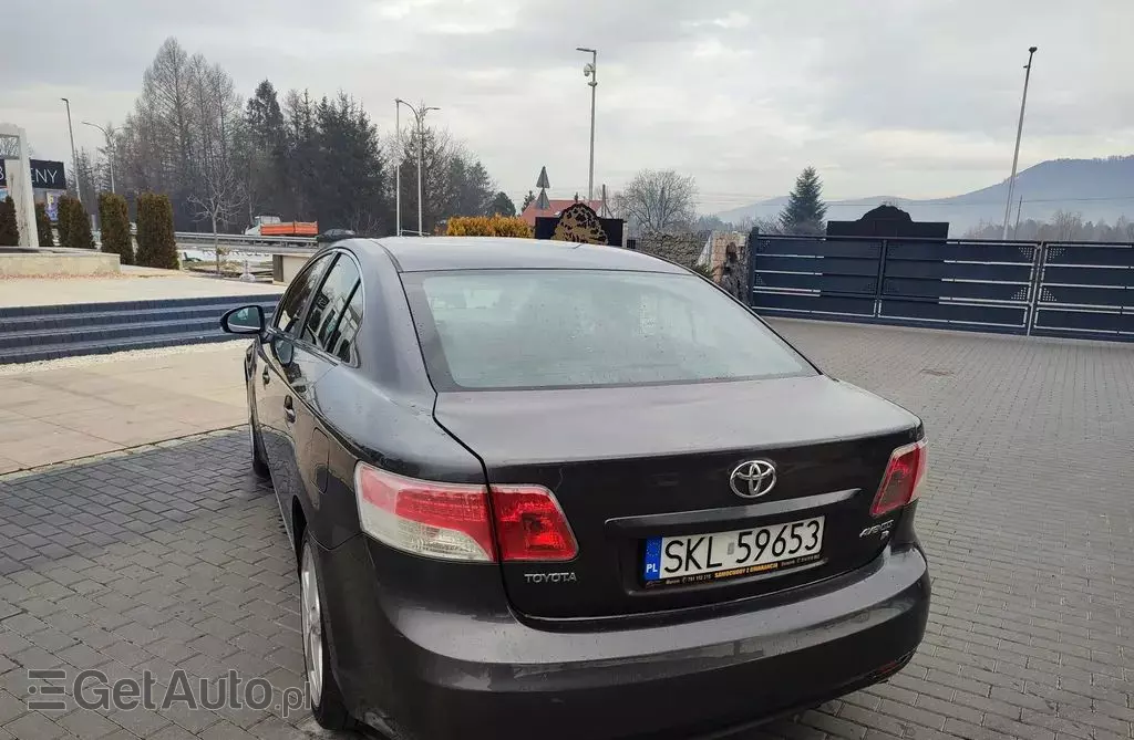 TOYOTA Avensis 