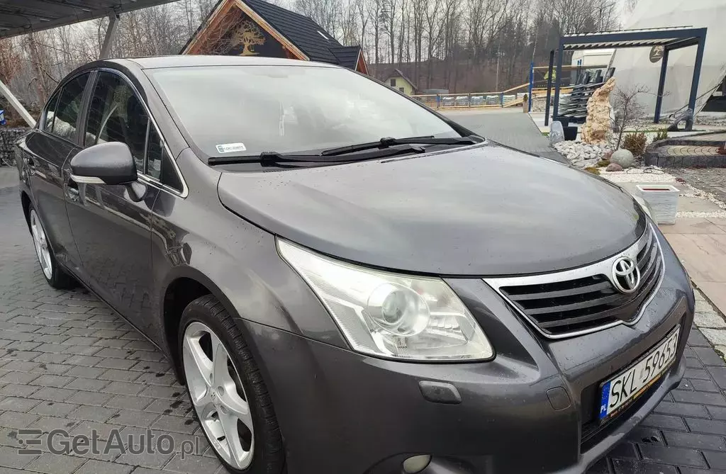 TOYOTA Avensis 