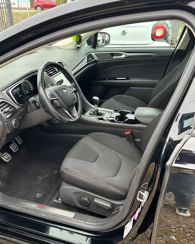 FORD Mondeo 1.5 EcoBoost ST-Line