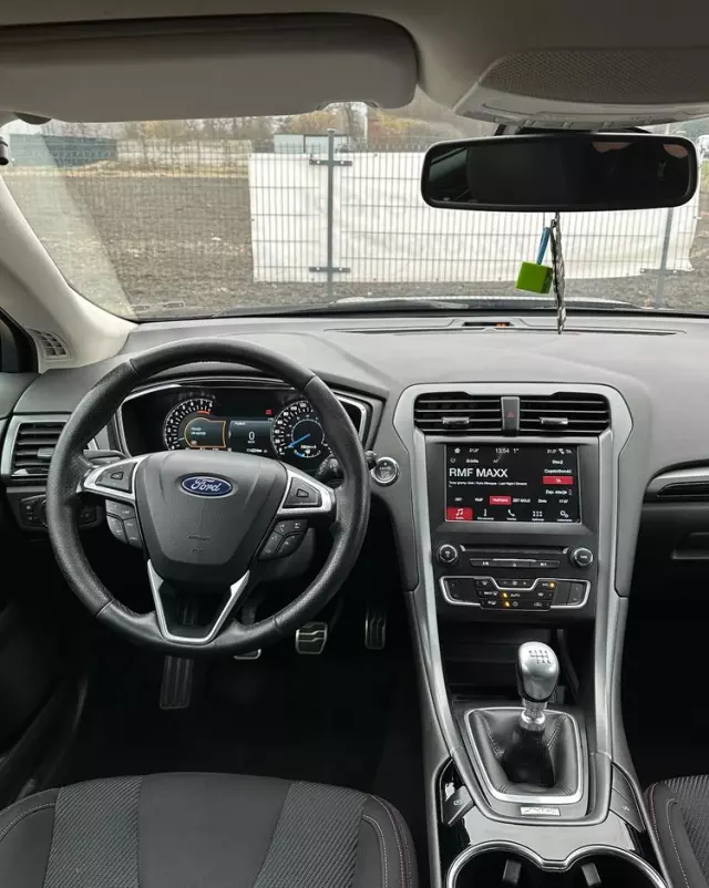 FORD Mondeo 1.5 EcoBoost ST-Line