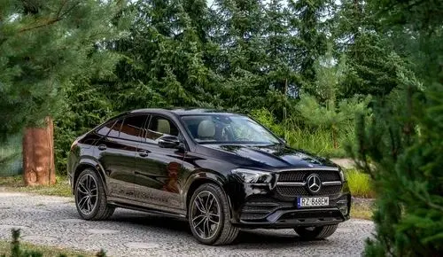 MERCEDES-BENZ GLE 