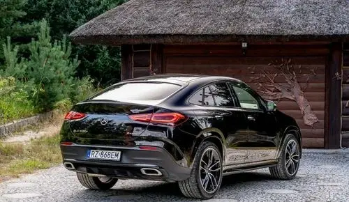 MERCEDES-BENZ GLE 