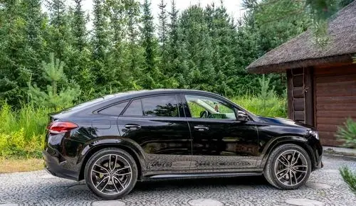 MERCEDES-BENZ GLE 