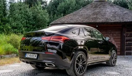 MERCEDES-BENZ GLE 