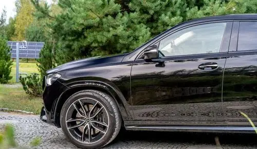 MERCEDES-BENZ GLE 