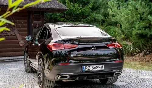 MERCEDES-BENZ GLE 