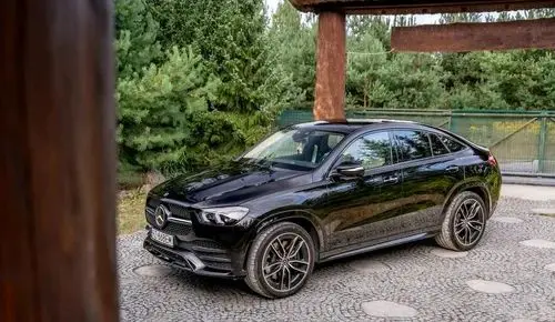 MERCEDES-BENZ GLE 