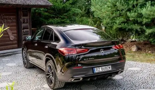 MERCEDES-BENZ GLE 
