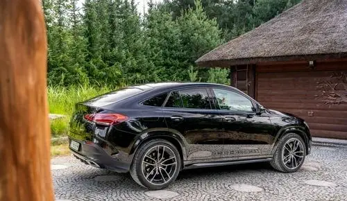 MERCEDES-BENZ GLE 