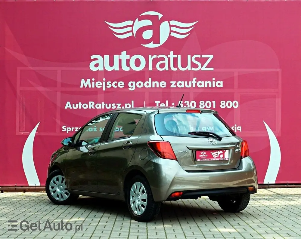 TOYOTA Yaris 